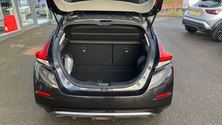 Nissan LEAF 110kW Acenta 39kWh 5dr Auto Electric Hatchback